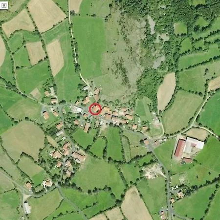 Confortable En Hameau Calme Pres Du Puy En Velay - 2 Chambres, Equipement Bebe, Terrain Ferme - Fr-1-582-141 Semesterbostad Lantriac