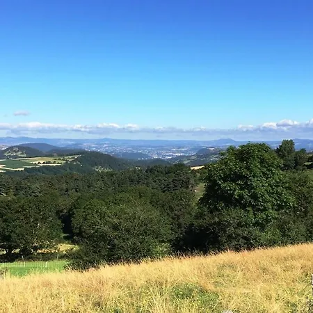 Confortable En Hameau Calme Pres Du Puy En Velay - 2 Chambres, Equipement Bebe, Terrain Ferme - Fr-1-582-141 Lantriac