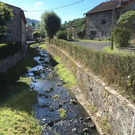 Semesterbostad Confortable En Hameau Calme Pres Du Puy En Velay - 2 Chambres, Equipement Bebe, Terrain Ferme - Fr-1-582-141