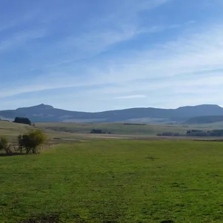 Semesterbostad Confortable En Hameau Calme Pres Du Puy En Velay - 2 Chambres, Equipement Bebe, Terrain Ferme - Fr-1-582-141 *