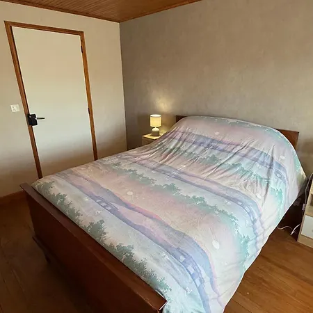 Confortable En Hameau Calme Pres Du Puy En Velay - 2 Chambres, Equipement Bebe, Terrain Ferme - Fr-1-582-141 *